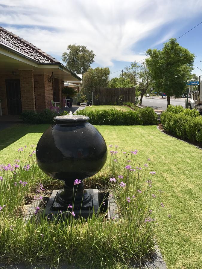 Cascades Motor Inn Dubbo Extérieur photo