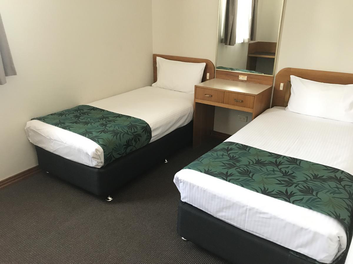Cascades Motor Inn Dubbo Extérieur photo